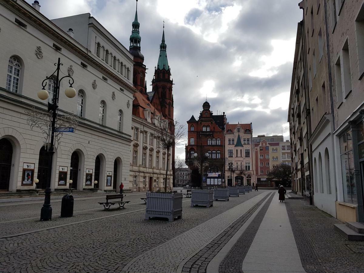 Kaja Apartamenty Legnica Exterior photo