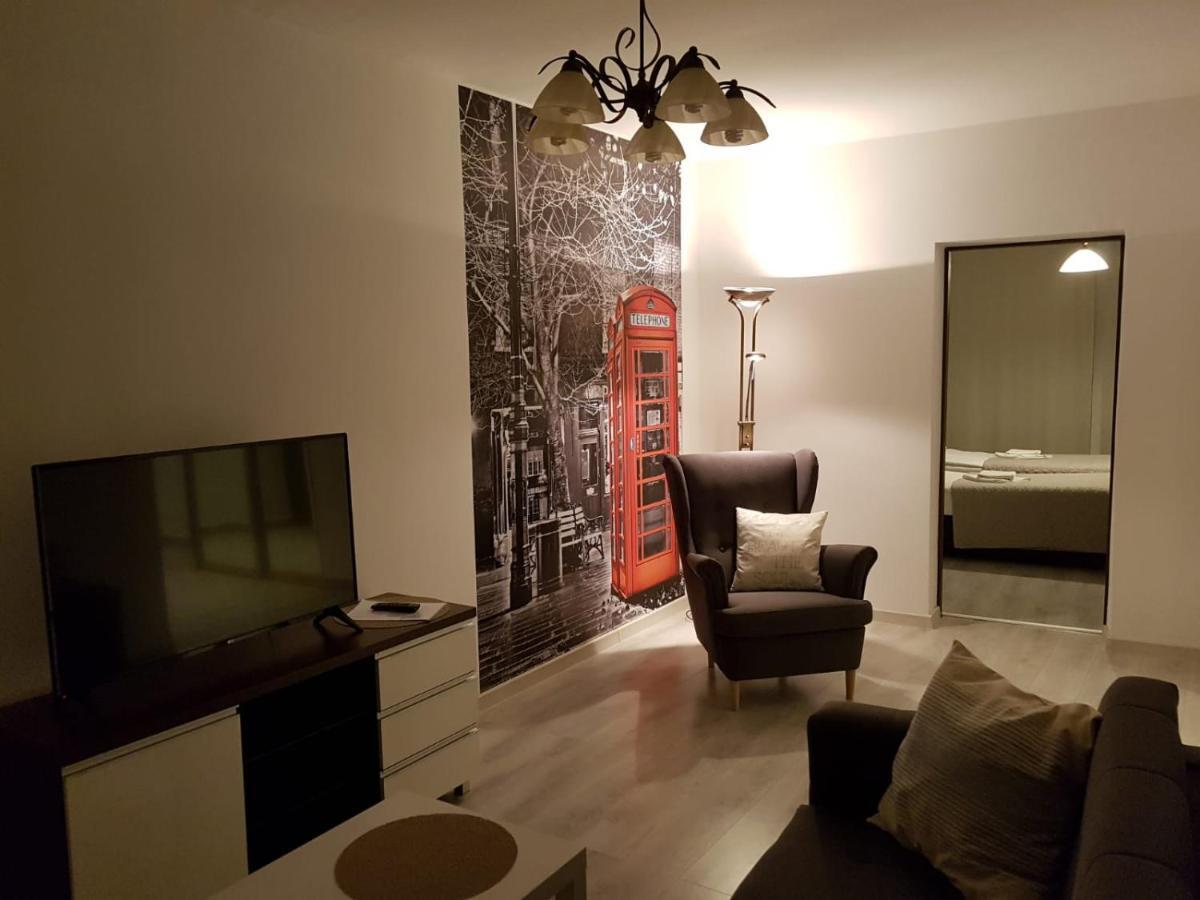 Kaja Apartamenty Legnica Exterior photo